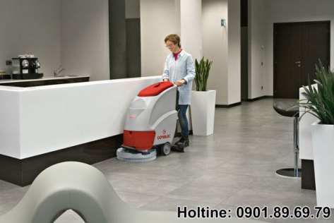 máy chà sàn công nghiệp comac